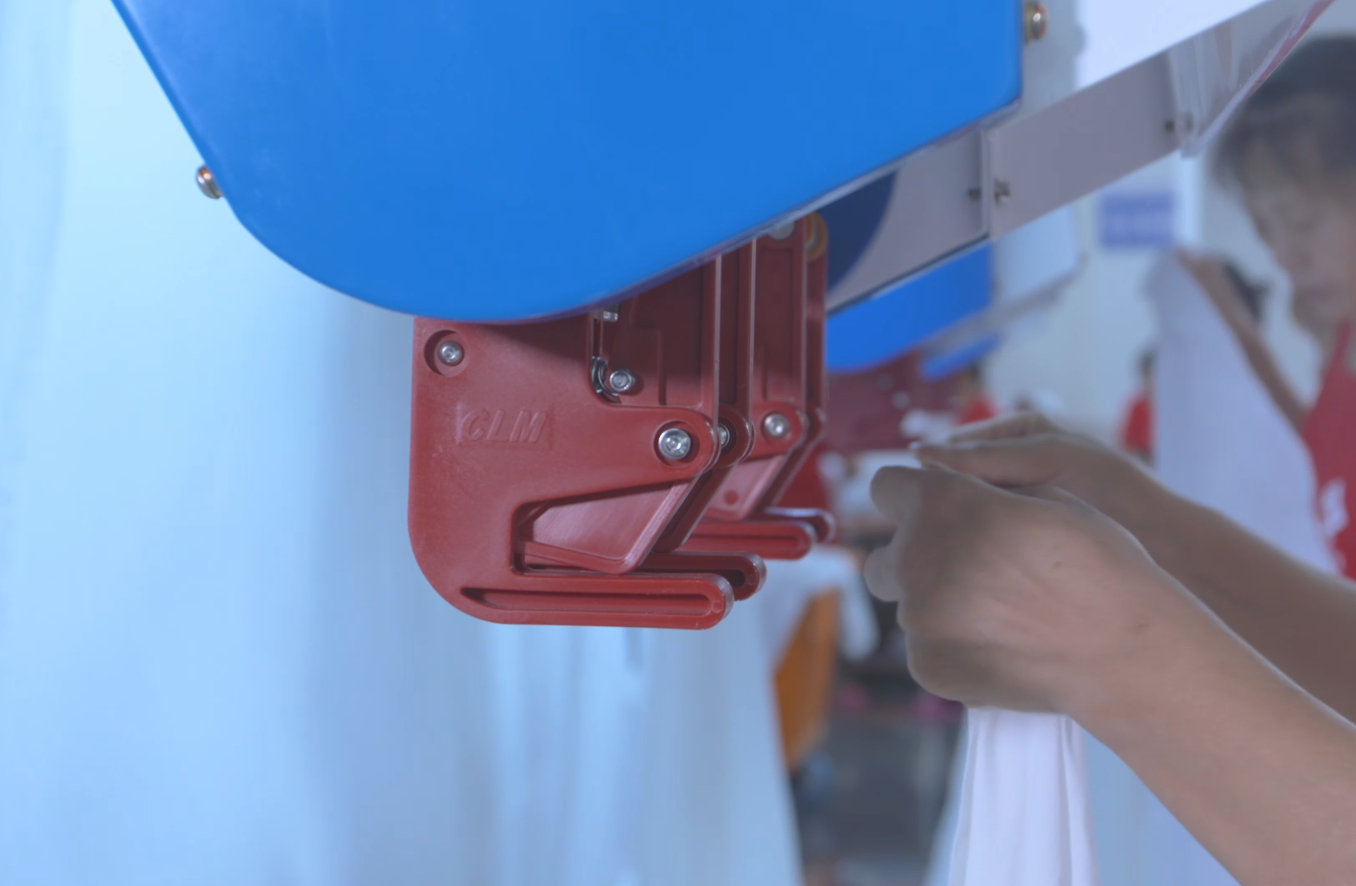 How do washing factories avoid risks?